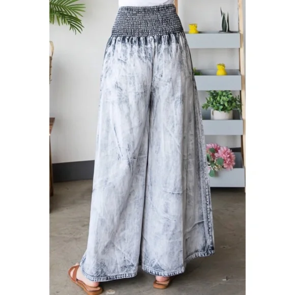 SOLD OUT Bleach Washed Gray Wide Palazzo Leg Tencel Casual Smocked High Waist - Picture 5 of 7